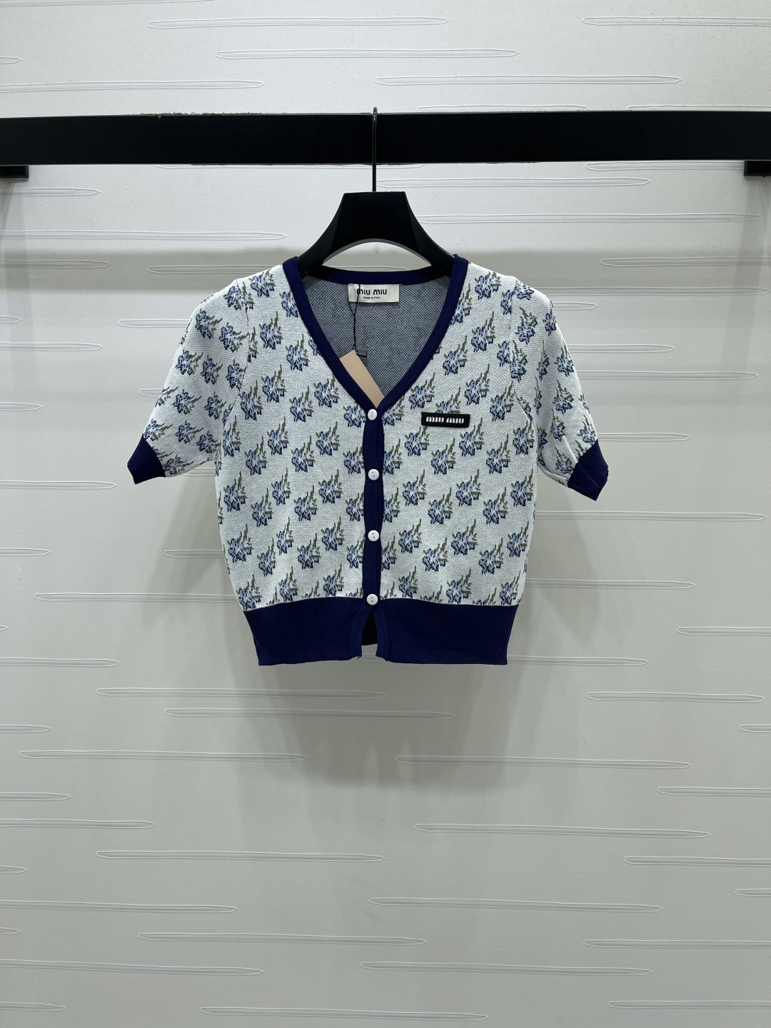 Women's short sleeves